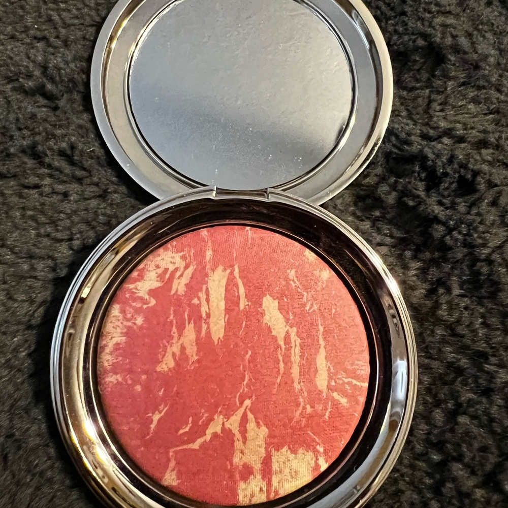 Ciate London Marble Light Powder Blush